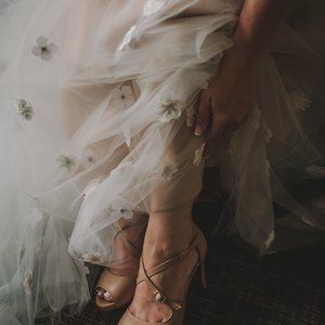 Carolina Herrera GLENDA wedding dress with veil